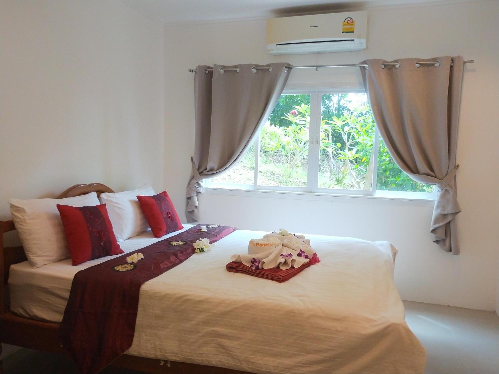 白花兰塔度假屋 Ko Lanta 外观 照片